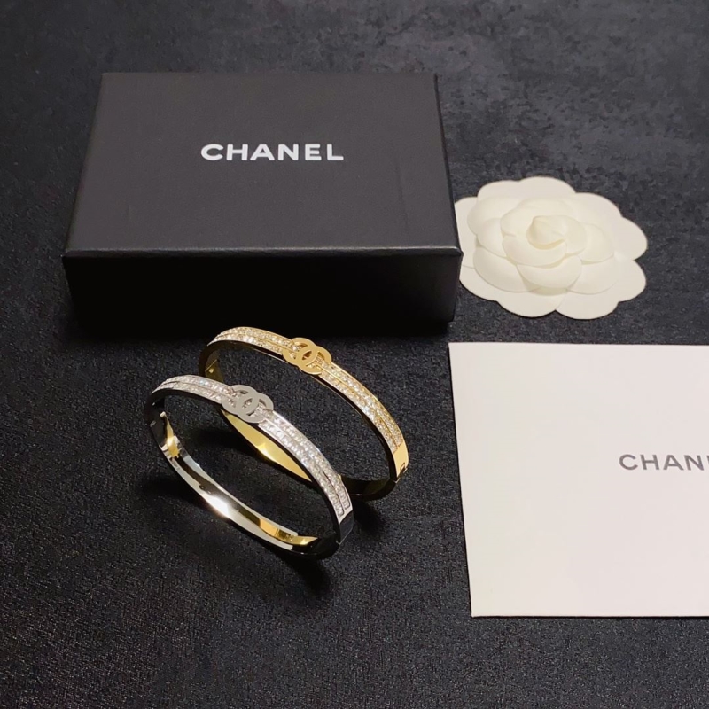 Ch**el bracelets